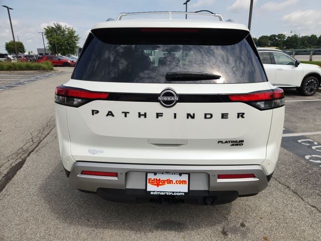 2023 Nissan Pathfinder Platinum