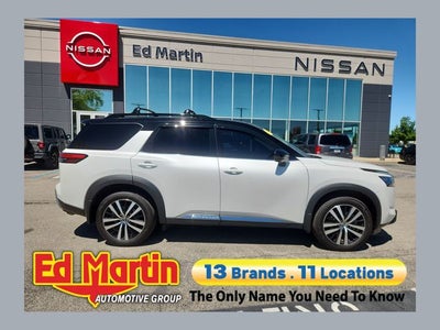 2025 Nissan Pathfinder Platinum
