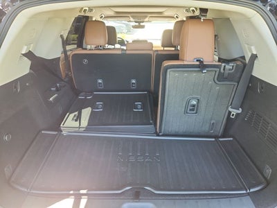 2025 Nissan Pathfinder Platinum