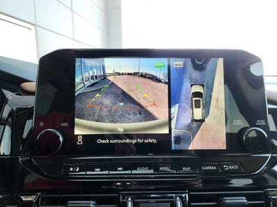 2025 Nissan Pathfinder Platinum