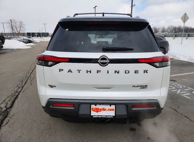 2026 Nissan Pathfinder Platinum