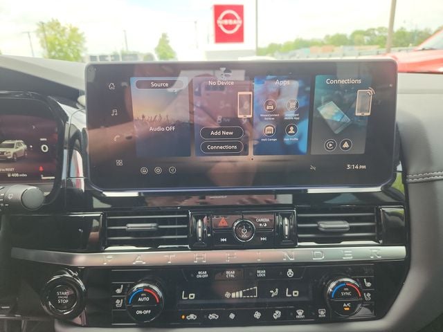 2026 Nissan Pathfinder Platinum