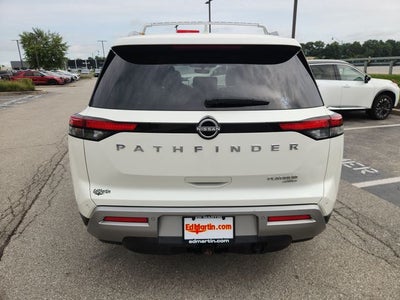 2023 Nissan Pathfinder Platinum