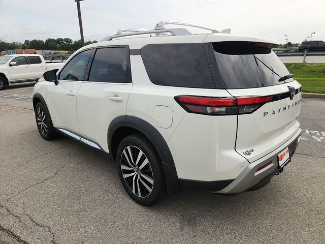 2023 Nissan Pathfinder Platinum