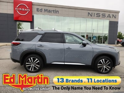2025 Nissan Pathfinder Platinum