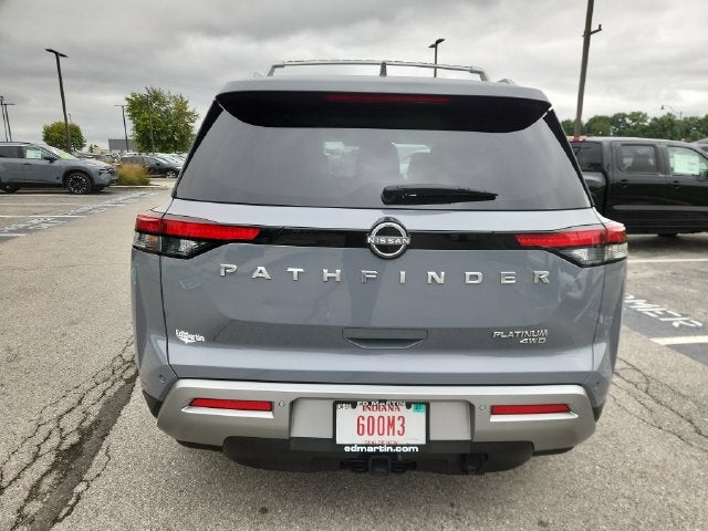 2025 Nissan Pathfinder Platinum