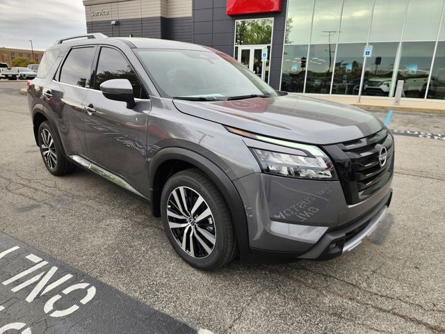 2025 Nissan Pathfinder Platinum