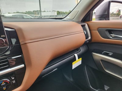 2025 Nissan Pathfinder Platinum