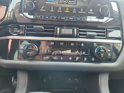 2025 Nissan Pathfinder Platinum