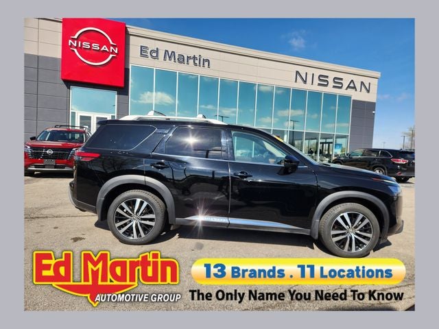 2023 Nissan Pathfinder Platinum