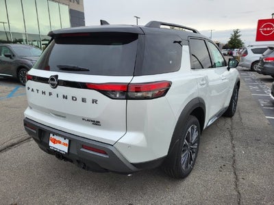 2026 Nissan Pathfinder Platinum