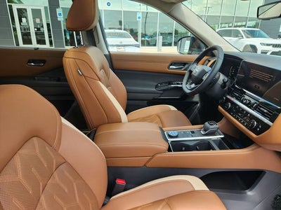 2026 Nissan Pathfinder Platinum