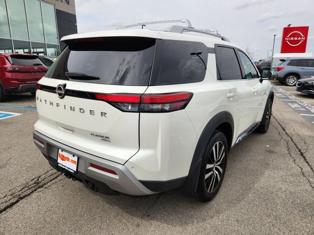2023 Nissan Pathfinder Platinum