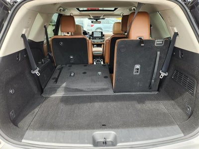 2023 Nissan Pathfinder Platinum