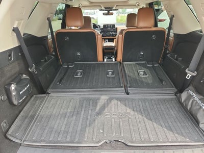2024 Nissan Pathfinder Platinum