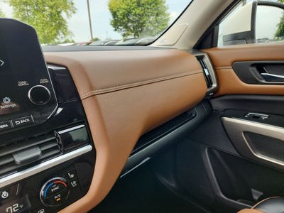 2024 Nissan Pathfinder Platinum