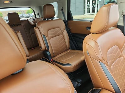 2024 Nissan Pathfinder Platinum
