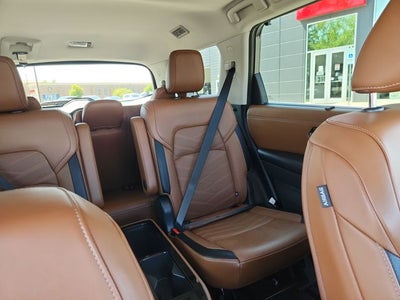 2023 Nissan Pathfinder Platinum