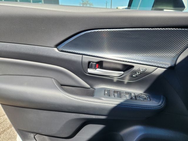 2025 Toyota Grand Highlander Hybrid MAX Platinum