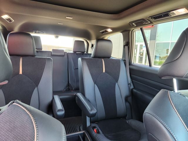 2025 Toyota Grand Highlander Hybrid MAX Platinum