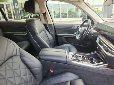 2023 BMW X7 xDrive40i