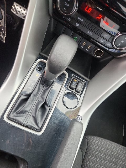 2022 Mitsubishi Eclipse Cross LE