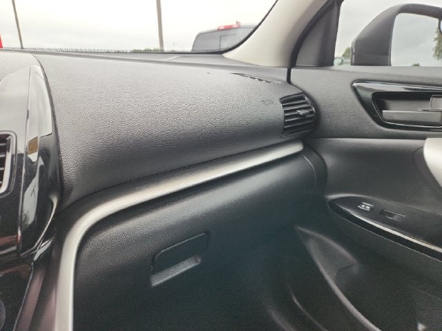 2022 Mitsubishi Eclipse Cross LE