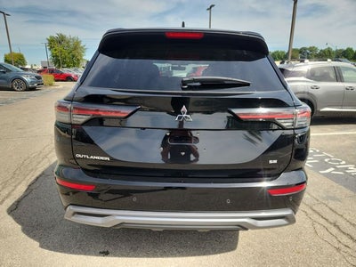 2025 Mitsubishi Outlander SE