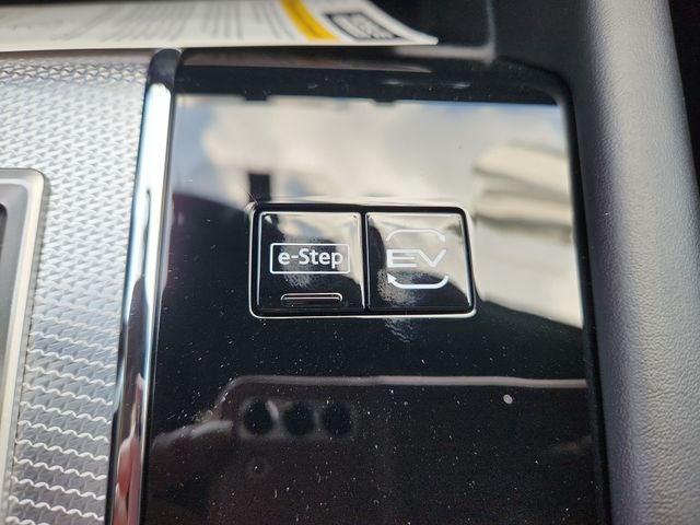 2026 Nissan Rogue Plug-In Hybrid Platinum