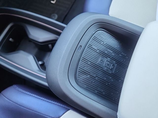 2026 Nissan Leaf PLATINUM+