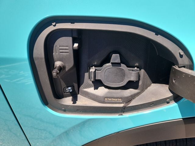 2026 Nissan Leaf PLATINUM+
