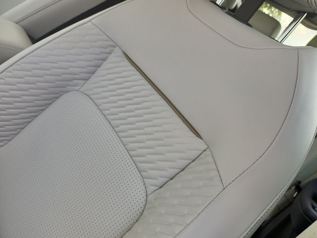 2026 Nissan Leaf PLATINUM+