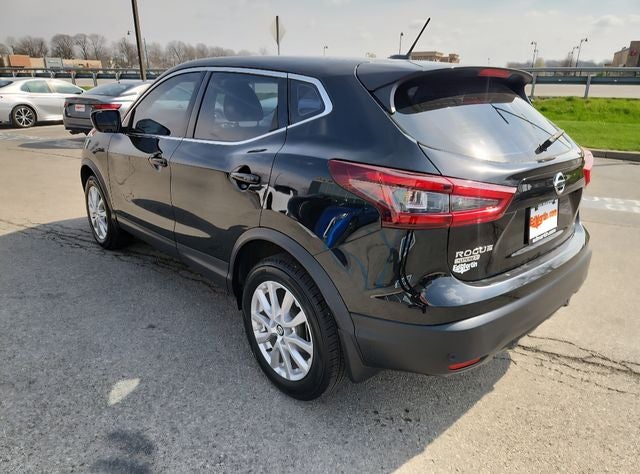 2022 Nissan Rogue Sport S