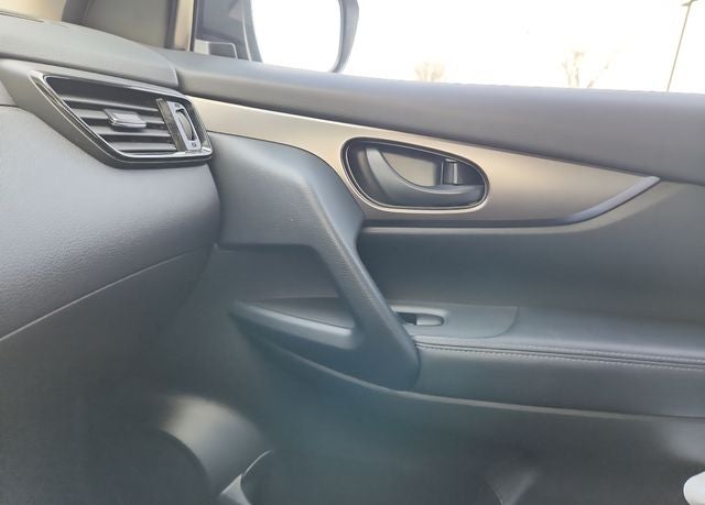 2022 Nissan Rogue Sport S