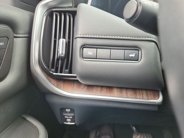 2025 Nissan Armada SL