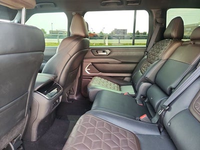 2025 Nissan Armada Platinum