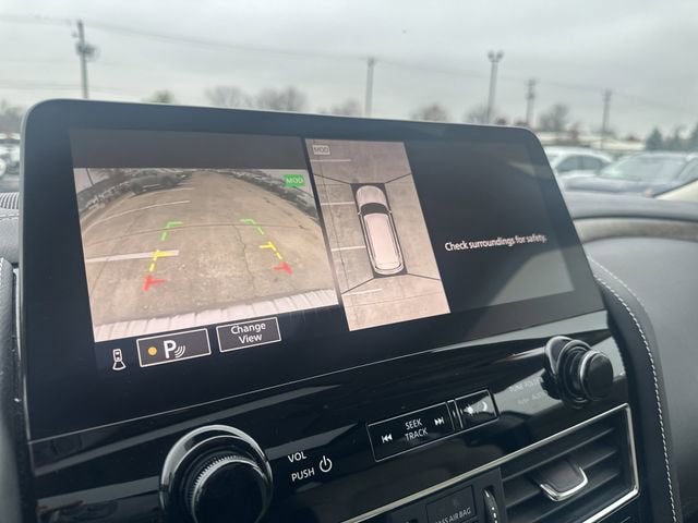 2024 INFINITI QX80 Premium Select