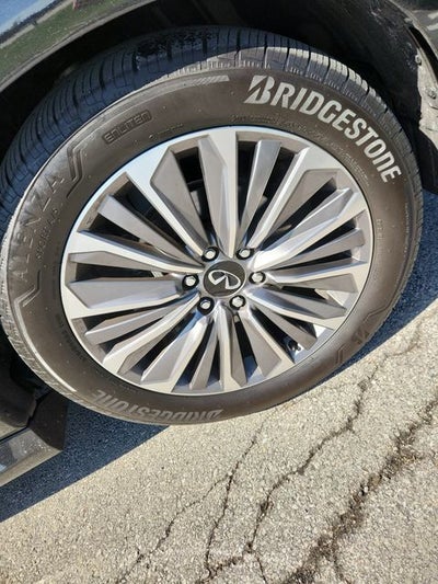 2025 INFINITI QX80 SENSORY