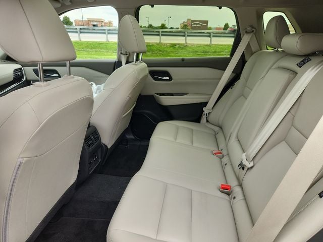 2025 Nissan Rogue SL