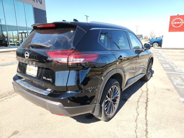 2025 Nissan Rogue SL