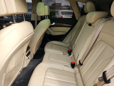 2022 Audi Q5 45 S line Premium quattro