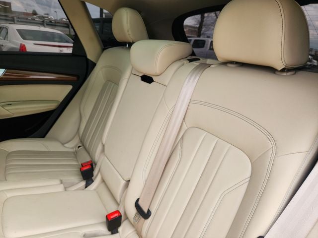 2022 Audi Q5 45 S line Premium quattro