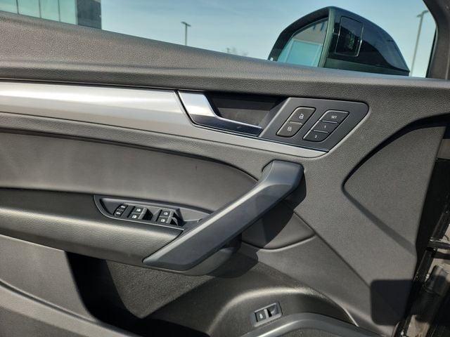 2025 Audi Q5 45 S line Premium quattro