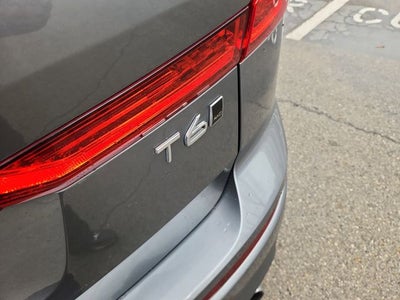 2018 Volvo XC60 T6 Momentum