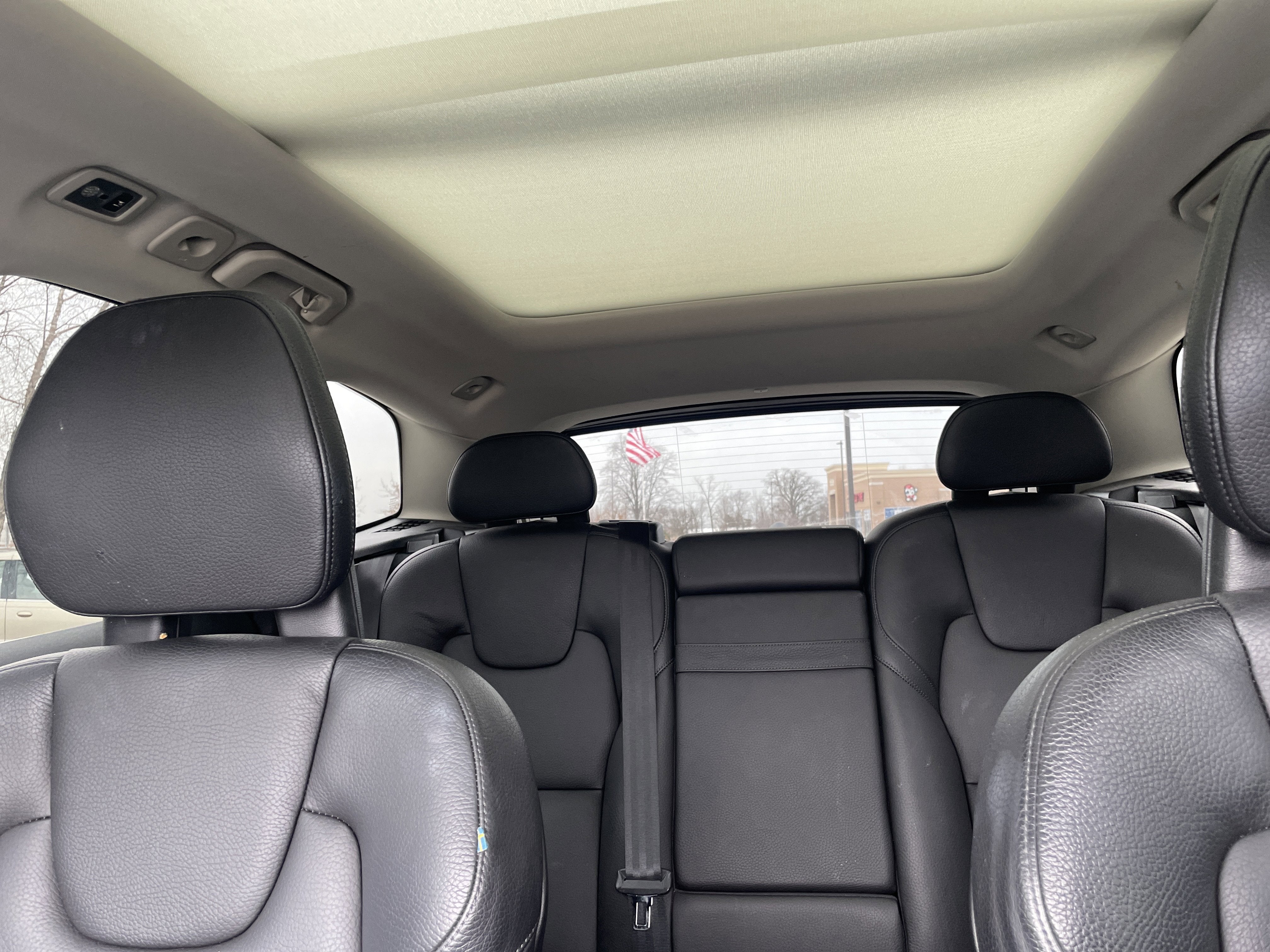 2018 Volvo XC60 T6 Momentum