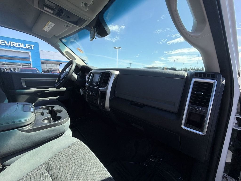 2017 RAM 1500 SLT