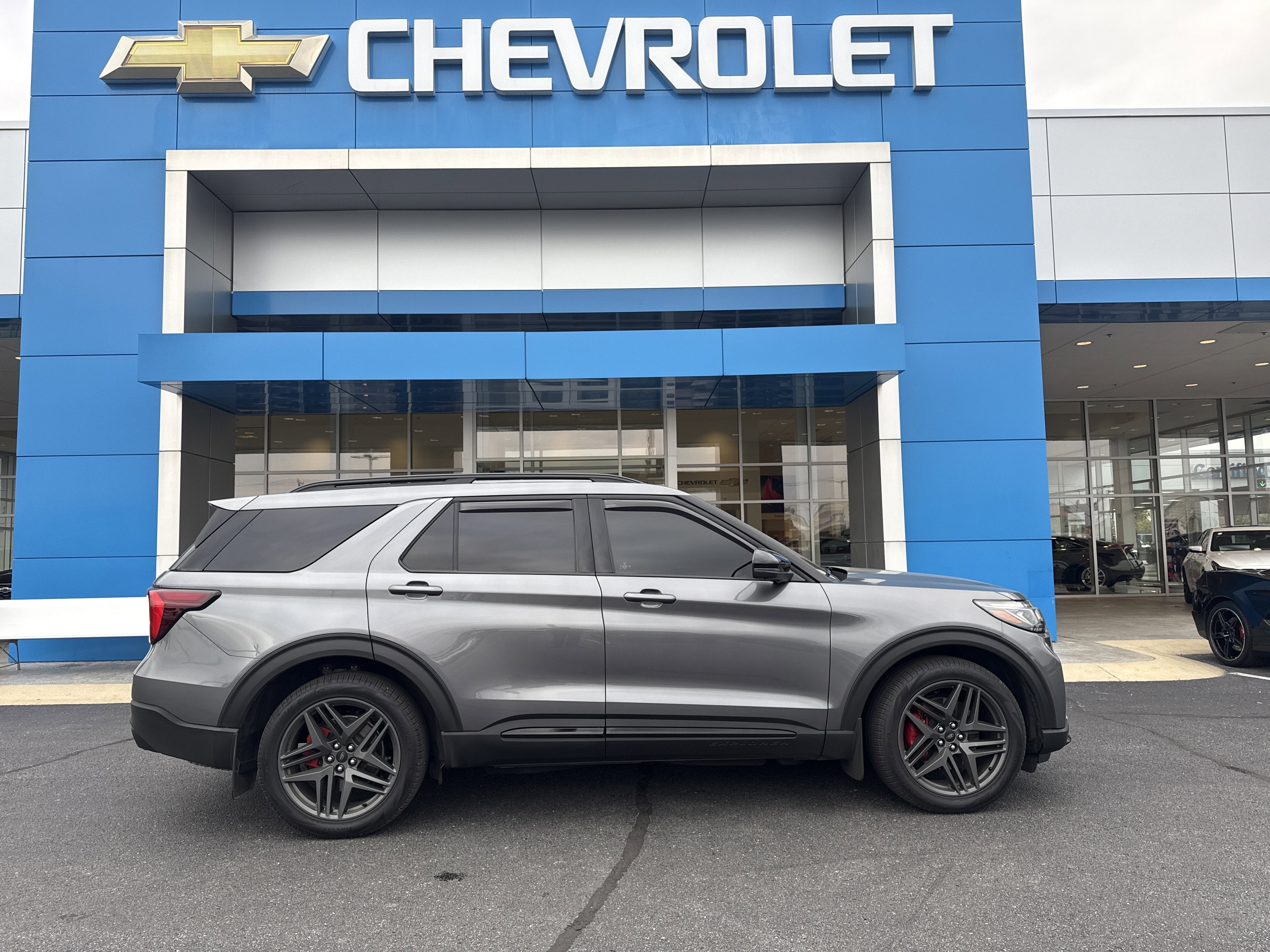 2025 Ford Explorer ST