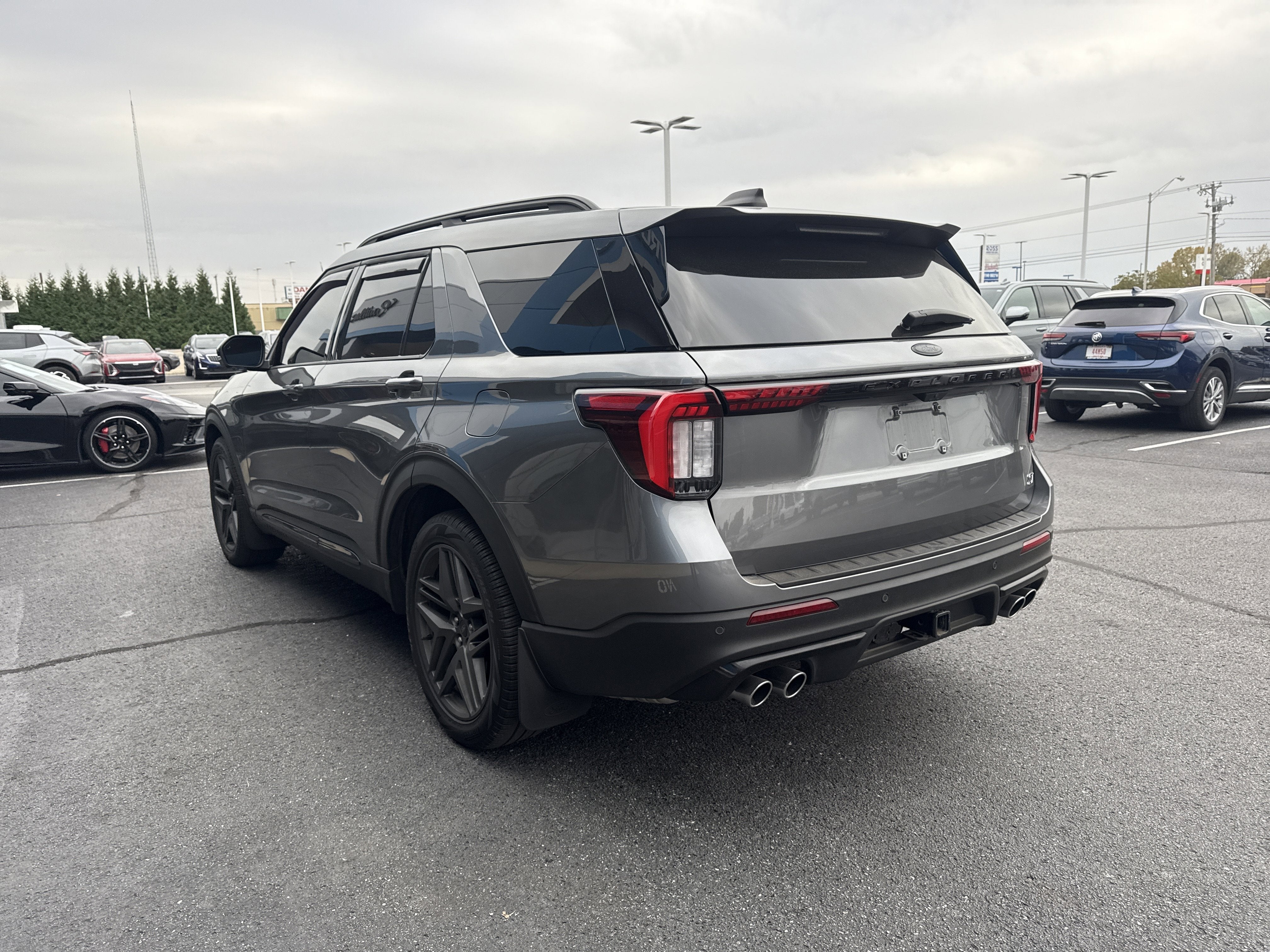2025 Ford Explorer ST