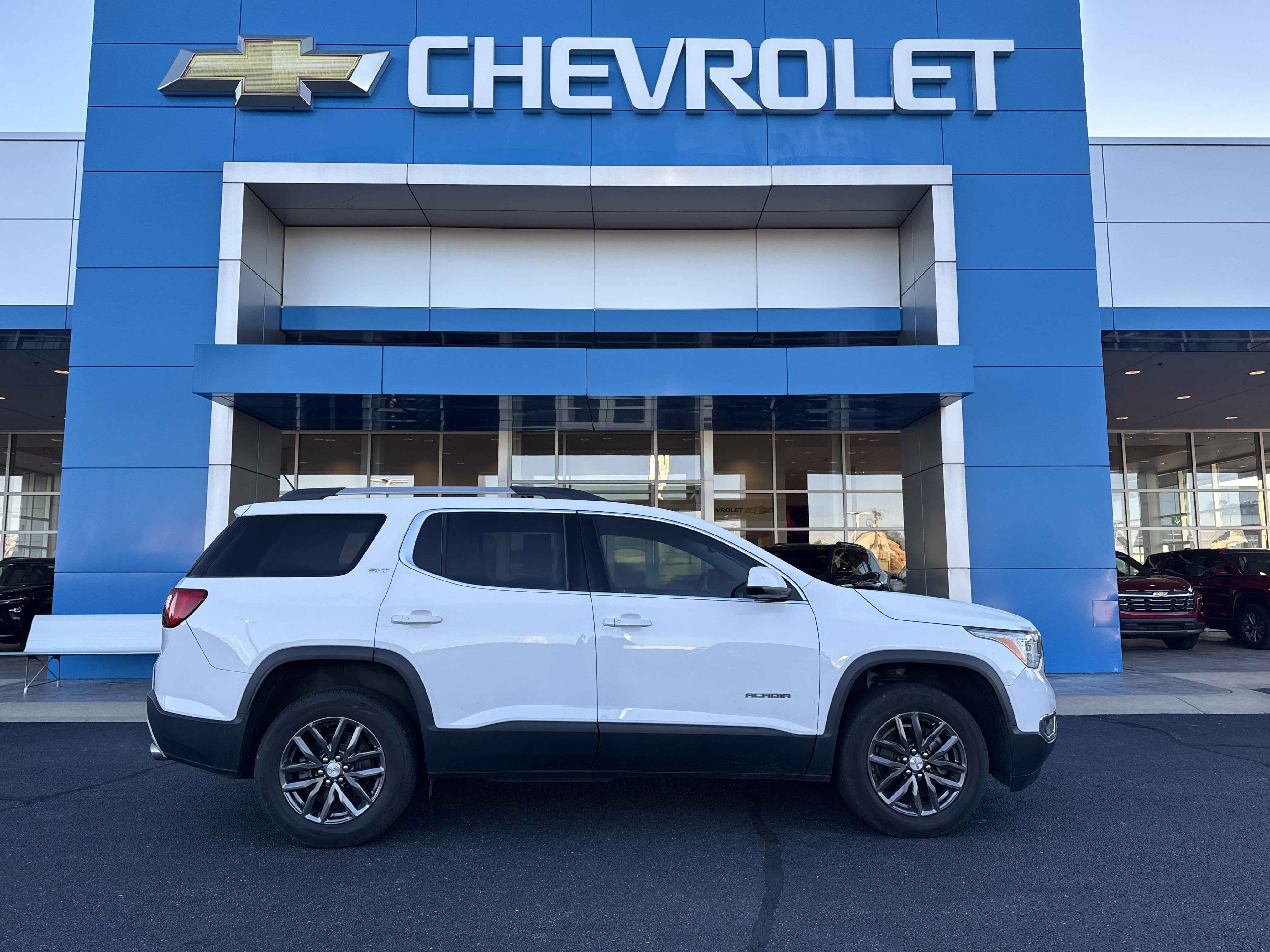 2019 GMC Acadia SLT