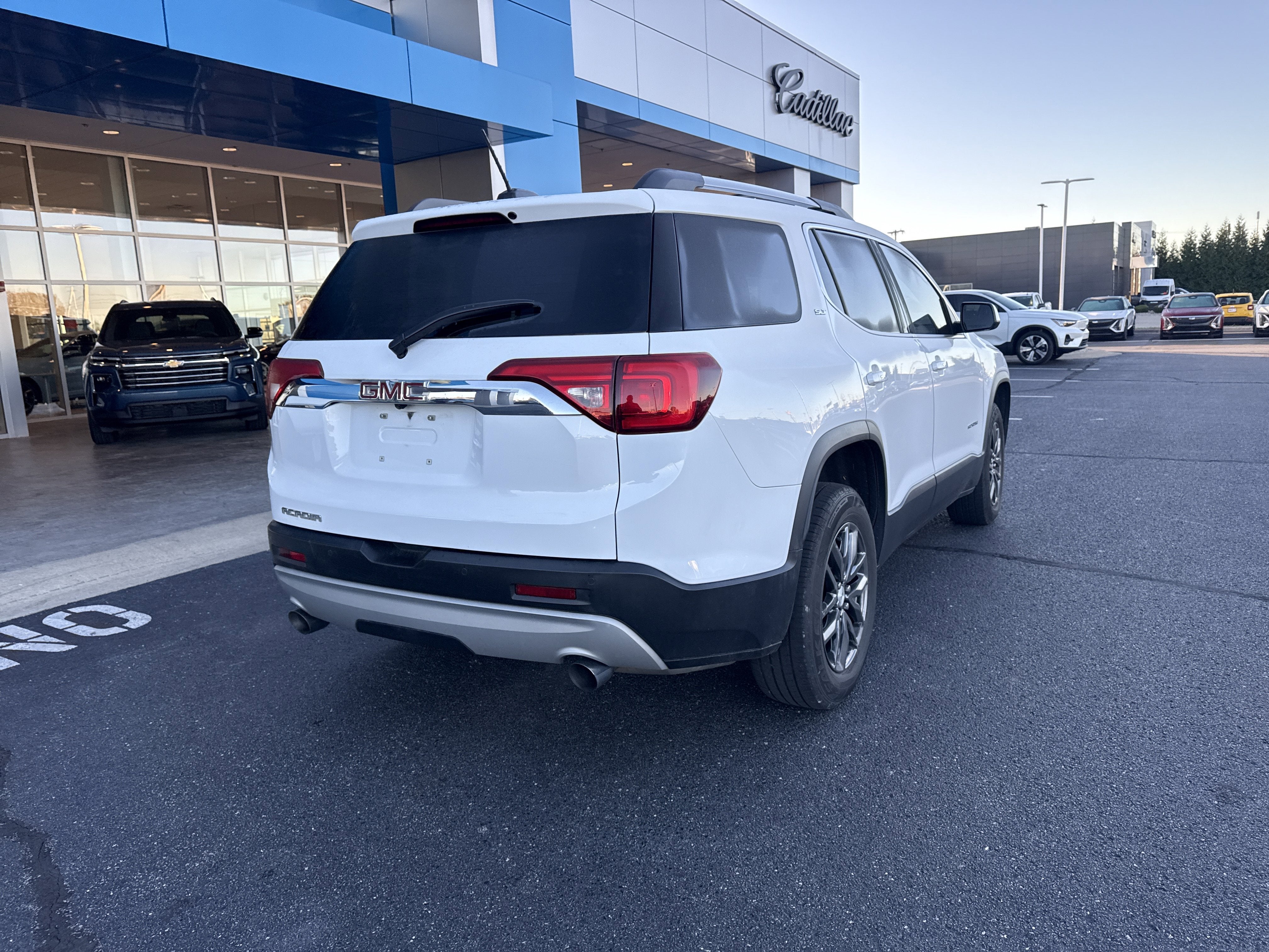 2019 GMC Acadia SLT